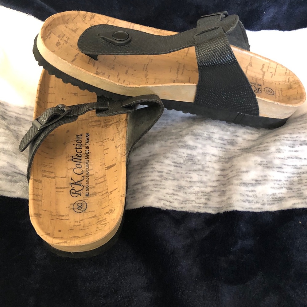 Women’s sandals